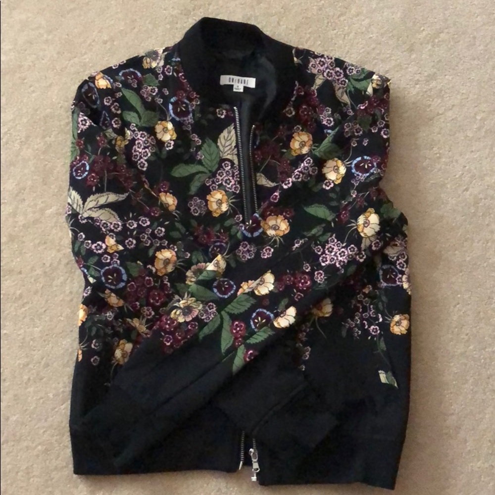 Long Sleeve Floral Light Jacket